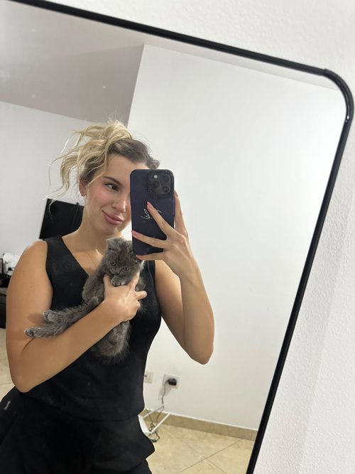 Xhesika Koliqi profile picture